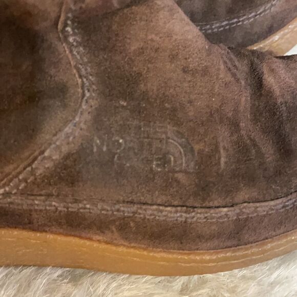 The North Face boots 7 (3537B) - Picture 4 of 9